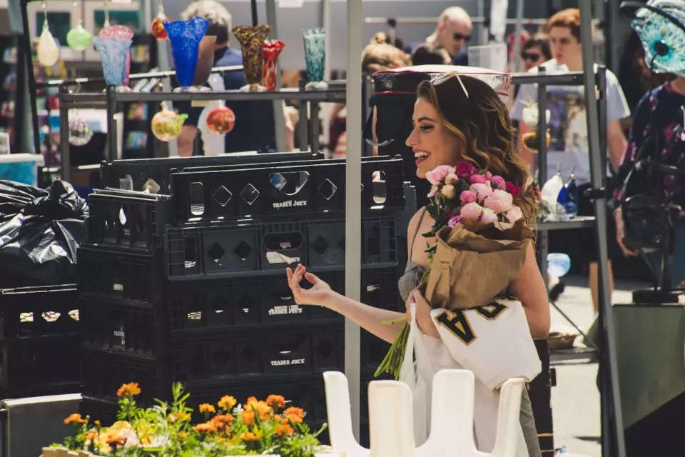 Woman shopping in a farmer's market